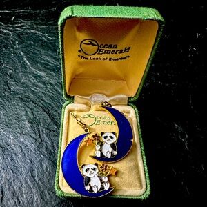 Ocean Emerald Panda Earrings